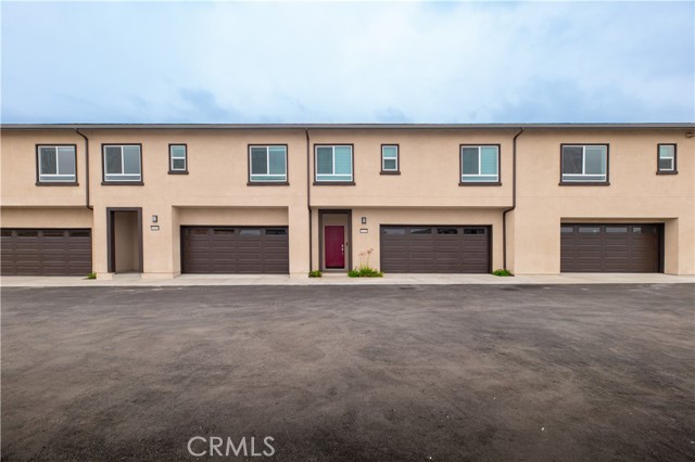 Detail Gallery Image 2 of 63 For 14410 Bing Ave, Fontana,  CA 92335 - 2 Beds | 2 Baths