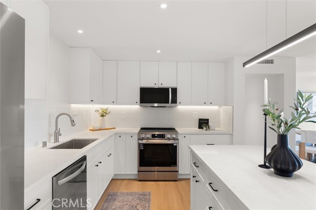 Detail Gallery Image 10 of 34 For 1200 E Ocean Bld #41,  Long Beach,  CA 90802 - 2 Beds | 2 Baths