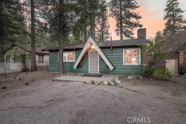 Detail Gallery Image 3 of 29 For 308 W Mojave Bld, Big Bear City,  CA 92314 - 2 Beds | 1 Baths