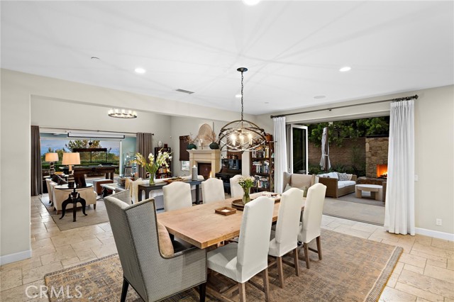 137 Sunset, Irvine CA: https://media.crmls.org/medias/98c0ebab-b676-4043-b0a4-68b59ffcd34d.jpg