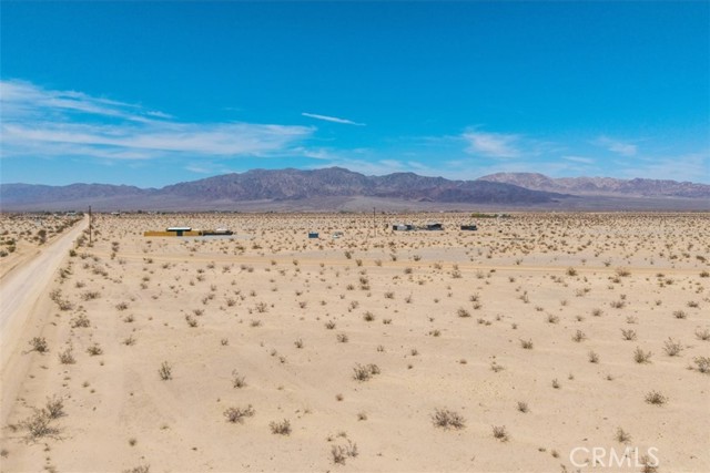 Detail Gallery Image 13 of 37 For 4461 Meriwether Rd, Twentynine Palms,  CA 92277 - – Beds | – Baths