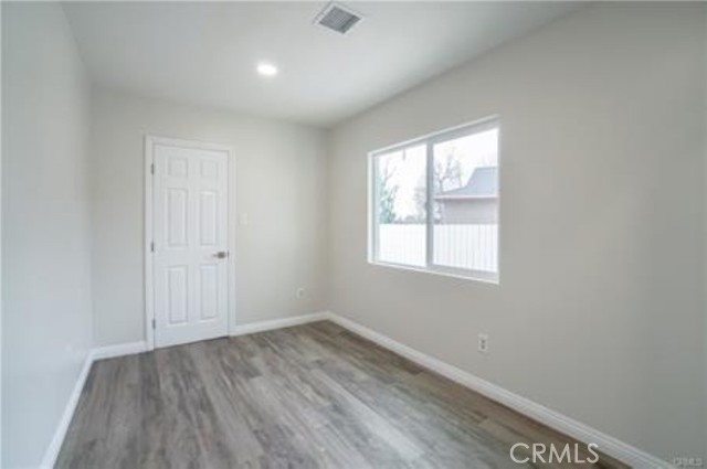 Detail Gallery Image 8 of 32 For 17023 Burton, Van Nuys,  CA 91406 - 4 Beds | 2 Baths