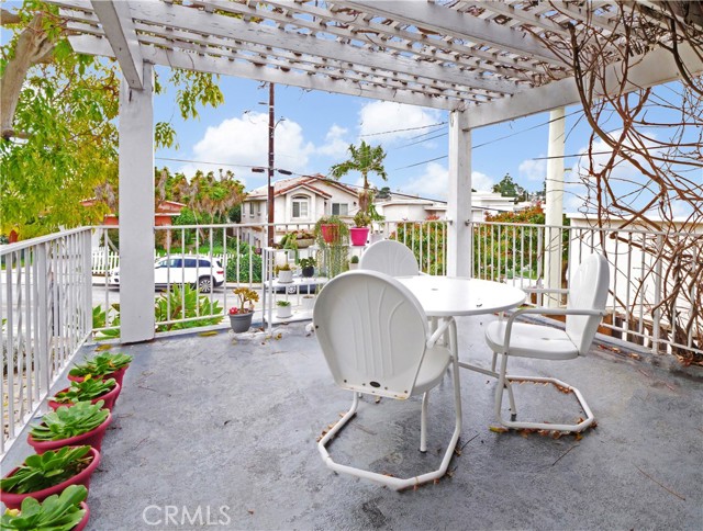 1931 Ruhland Avenue, Redondo Beach, California 90278, 6 Bedrooms Bedrooms, ,4 BathroomsBathrooms,Residential,Sold,Ruhland,SB23015853