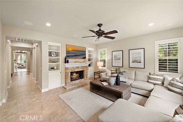 21 Corte Lomas Verdes, San Clemente CA: https://media.crmls.org/medias/98c25fe0-d874-4eb9-bcdb-b9df4071e060.jpg
