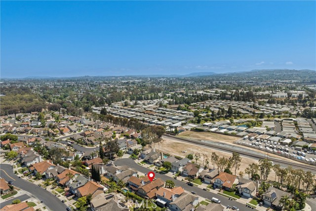 24101 Cindy Lane, Lake Forest CA: https://media.crmls.org/medias/98c264ac-fde4-48f0-83a2-30591e2cb581.jpg