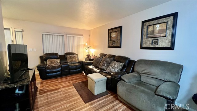 Detail Gallery Image 3 of 40 For 6350 Gage Ave #209,  Bell Gardens,  CA 90201 - 2 Beds | 2 Baths
