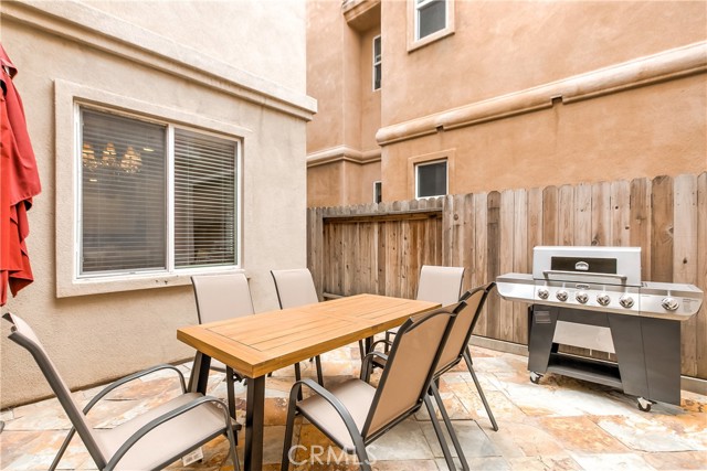 213 Baltimore Avenue, Huntington Beach CA: https://media.crmls.org/medias/98c4fef0-54cf-4f96-9c9e-5d673e49c9ad.jpg