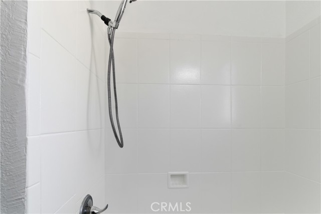 Detail Gallery Image 10 of 32 For 127 W Zane St, Long Beach,  CA 90805 - 3 Beds | 2 Baths