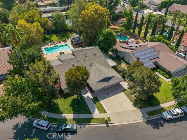10624 Nevada Avenue, Chatsworth CA: https://media.crmls.org/medias/98c5e650-291a-4c7e-aa4a-b867167bf9d0.jpg