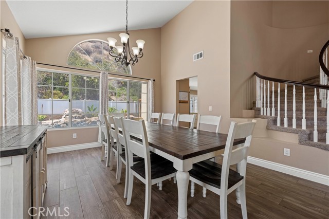Detail Gallery Image 8 of 58 For 28711 Howard Marrie Ct, Saugus,  CA 91390 - 4 Beds | 3 Baths