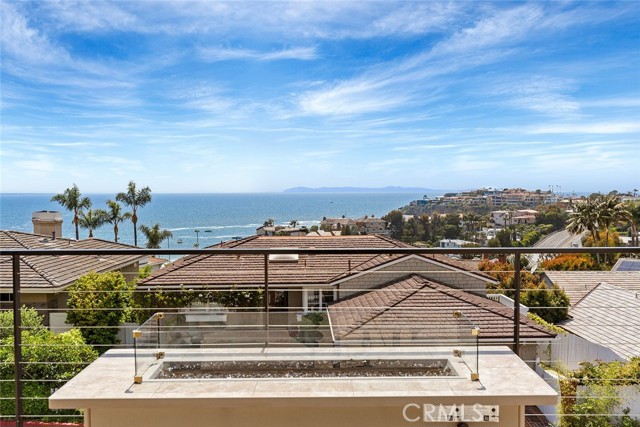 Detail Gallery Image 24 of 43 For 322 Emerald Bay, Laguna Beach,  CA 92651 - 6 Beds | 6/1 Baths
