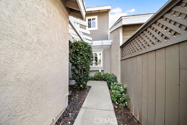 Detail Gallery Image 26 of 31 For 1649 Toyon Pl, Corona,  CA 92882 - 2 Beds | 2/1 Baths