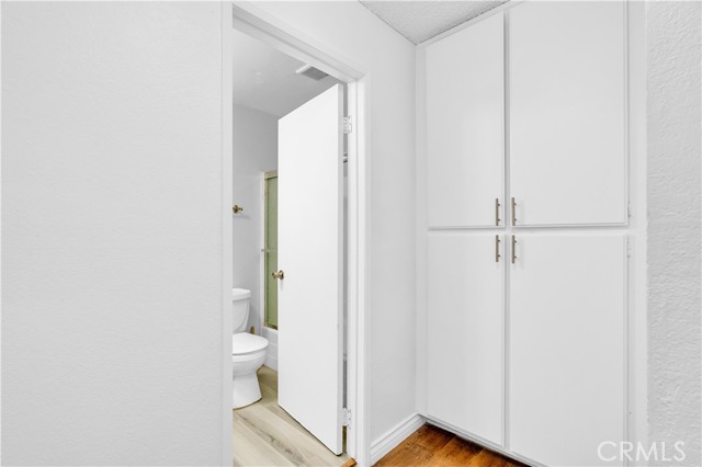 Detail Gallery Image 8 of 15 For 18530 Hatteras Street #209,  Tarzana,  CA 91356 - 1 Beds | 1 Baths