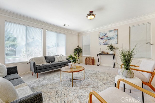 9103 Rancho Real Road, Temple City CA: https://media.crmls.org/medias/98c86abb-1dbe-4362-99d8-e187040da55e.jpg