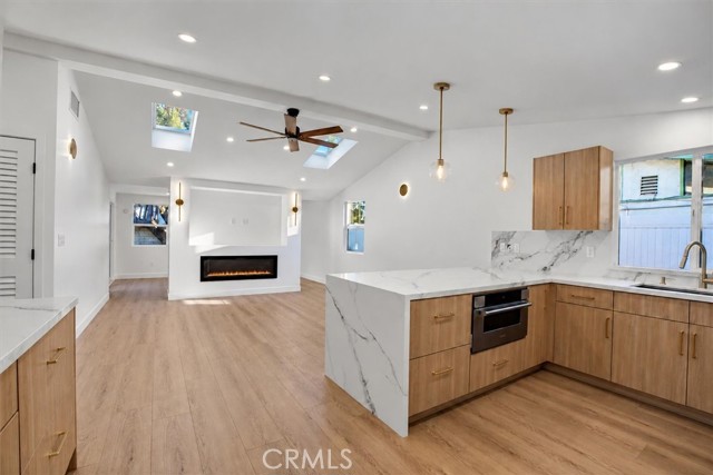 11158 Orion Ave photo 19
