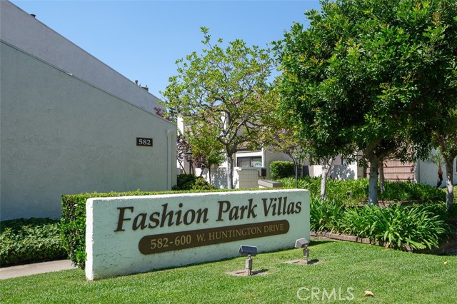 582 W Huntington Drive, Arcadia CA: https://media.crmls.org/medias/98c92226-e020-44ac-bc1c-c77ef5d16dcb.jpg