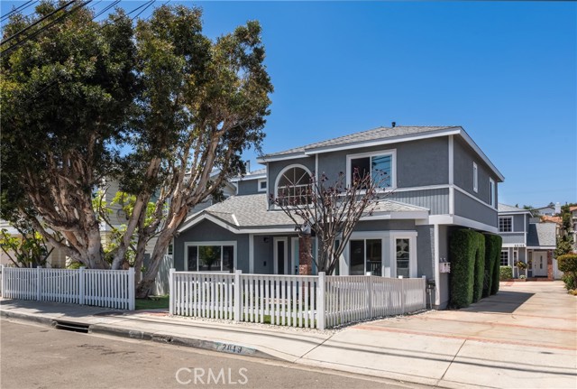 Image 3 for 2019 Pullman Ln #1, Redondo Beach, CA 90278