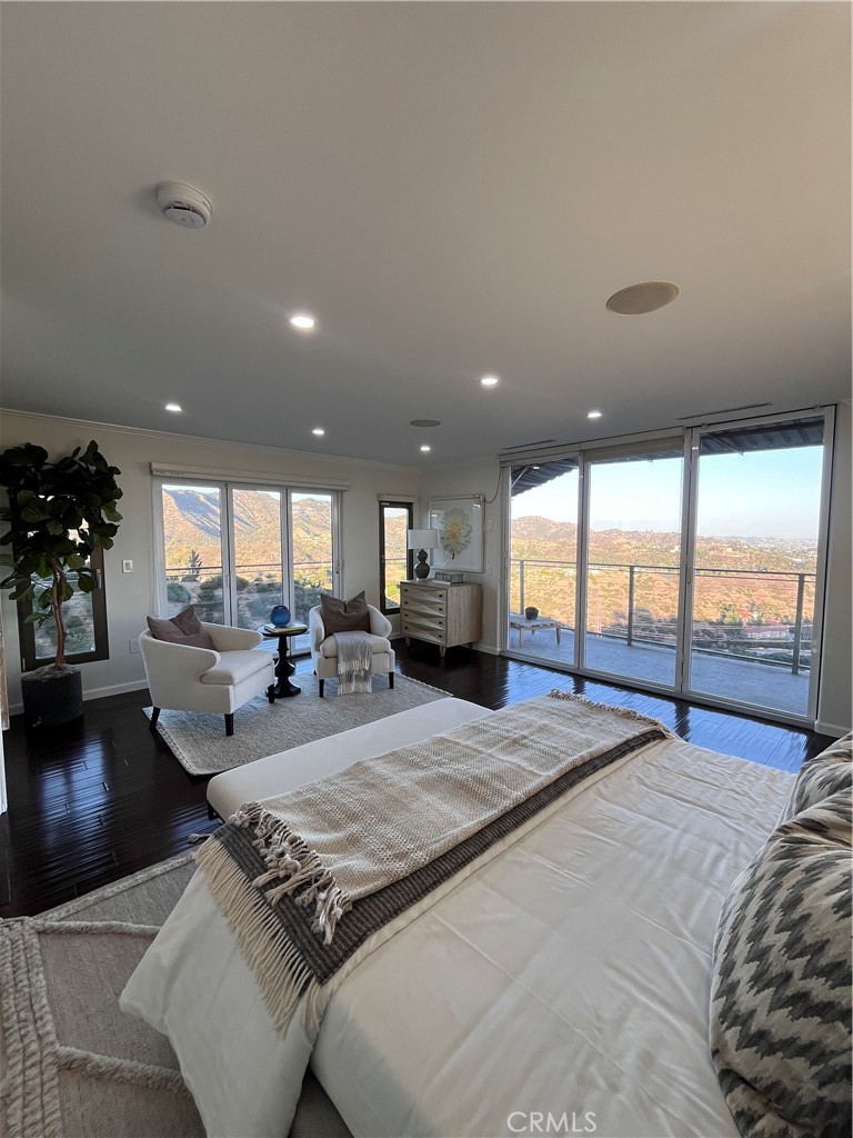 6960 Pacific View Drive — Contemporary