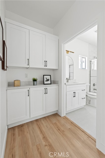 Detail Gallery Image 6 of 13 For 1056 Walter Ave #2,  Tustin,  CA 92780 - 3 Beds | 2 Baths