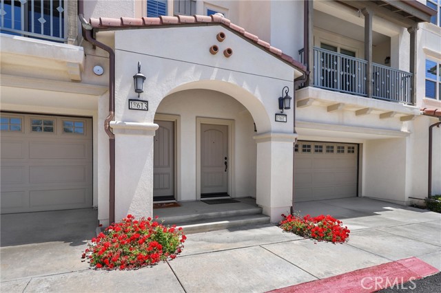 Detail Gallery Image 2 of 40 For 18617 Clubhouse Dr, Yorba Linda,  CA 92886 - 3 Beds | 2/1 Baths