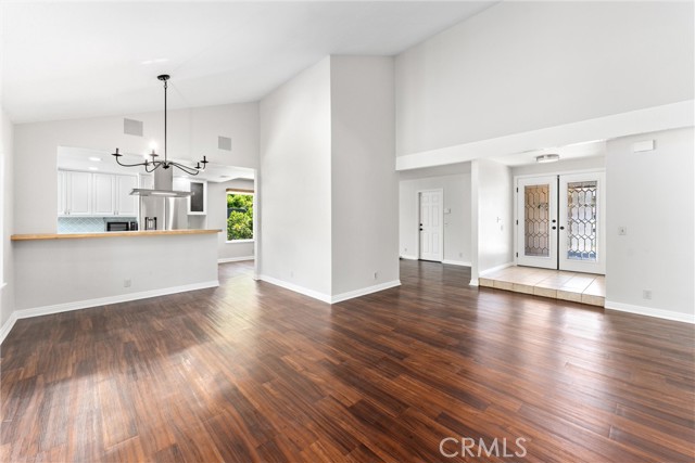 201 W Harvey Avenue, Santa Ana CA: https://media.crmls.org/medias/98c97dda-c6d3-4c28-b9bf-911a76aaf8dd.jpg