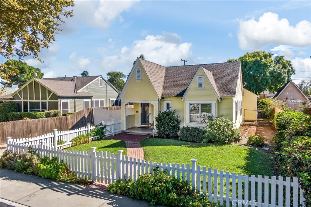 3025 San Emidio