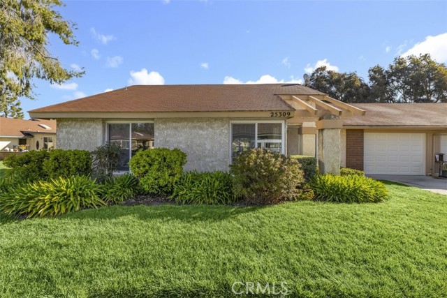 25309 Village 25 photo 2