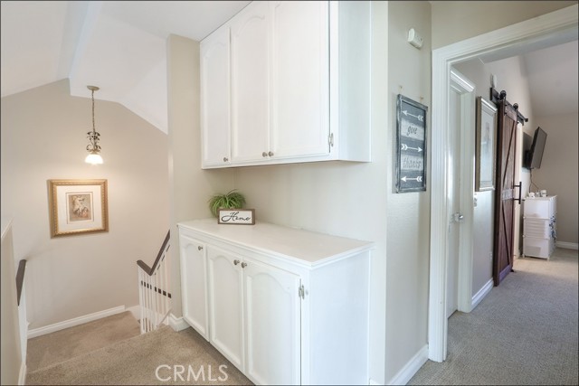 21055 Avenida Magnifica, Lake Forest CA: https://media.crmls.org/medias/98ca3cf7-08ca-4152-8a10-f38a7f15499b.jpg