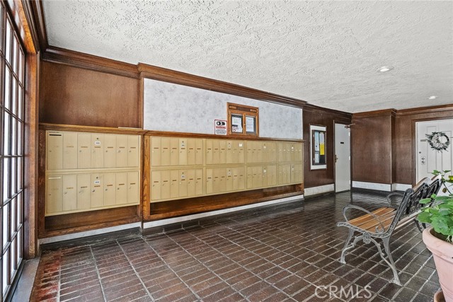 Detail Gallery Image 21 of 44 For 360 S Euclid Ave #219,  Pasadena,  CA 91101 - 2 Beds | 2 Baths