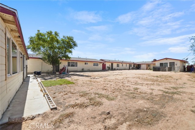 Detail Gallery Image 5 of 16 For 13341 Navajo, Apple Valley,  CA 92308 - – Beds | – Baths