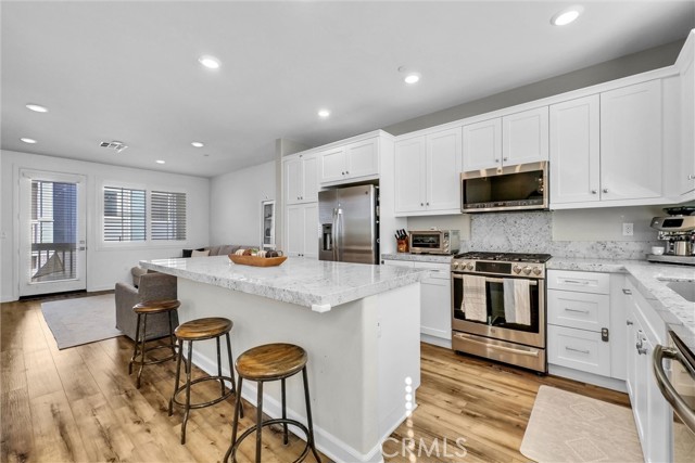 Detail Gallery Image 12 of 26 For 4338 Canyon Coral, Yorba Linda,  CA 92886 - 3 Beds | 2/1 Baths