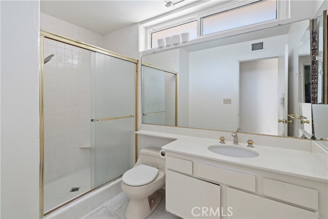 5333 Zelzah Avenue, Encino CA: https://media.crmls.org/medias/98cbba0d-8aab-4f0f-930b-c1537073c396.jpg