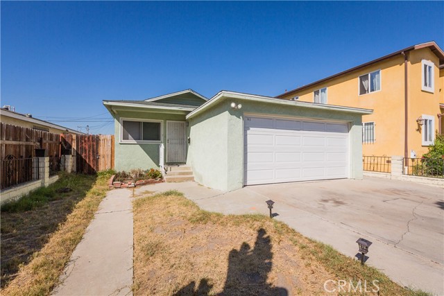 143 E 105th Street Los Angeles, California Check out this cosy, 4 Bedroom, 2 Bath Home! The Home has an open concept Sitting Room with nice kitchen. Indoor Laundry with access to Yard. Spacious Master site toward the back of the house. Three more bedroom through the hallway. Perfect Backyard for Barbecue and outdoor activities. With this specious and nice Curb Appeal home will be perfect for your family.