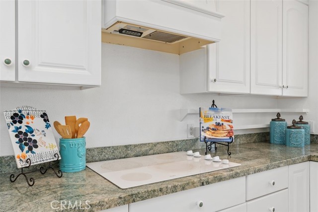 27992 Via Chocano, Mission Viejo CA: https://media.crmls.org/medias/98ccc48d-7133-4a28-80f9-fec8a459d1c3.jpg