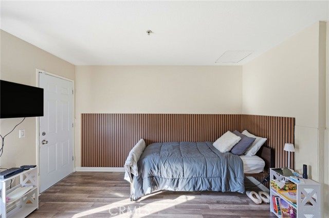 27828 Parkvale, Santa Clarita CA: https://media.crmls.org/medias/98cd308f-6fd2-49d1-9e26-765566755c97.jpg