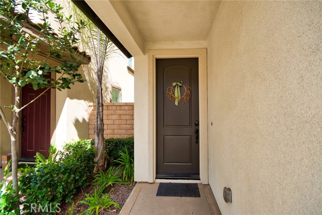 Detail Gallery Image 2 of 58 For 2375 Vineyard St, Upland,  CA 91786 - 4 Beds | 3 Baths