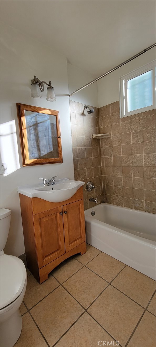 Detail Gallery Image 11 of 15 For 2538 Thurman Ave #1,  Los Angeles,  CA 90016 - 1 Beds | 1 Baths