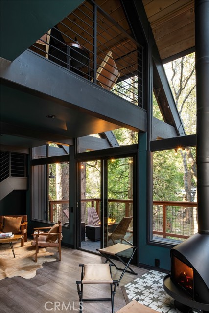 Detail Gallery Image 4 of 37 For 607 Old Toll Rd, Lake Arrowhead,  CA 92352 - 3 Beds | 2 Baths