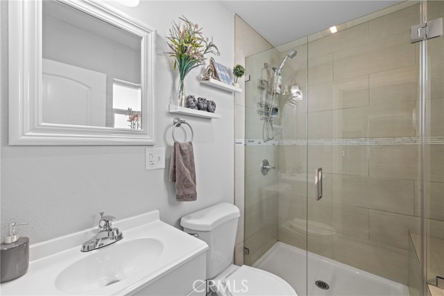 Detail Gallery Image 10 of 26 For 10924 Grape St, Los Angeles,  CA 90059 - 3 Beds | 2 Baths