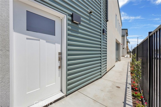 Detail Gallery Image 2 of 19 For 12514 Andre Lane, Sun Valley,  CA 91352 - 4 Beds | 3 Baths