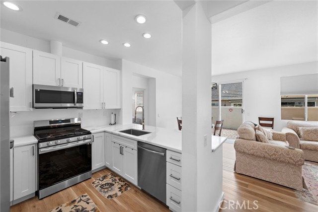 104 Seacountry Lane, Rancho Santa Margarita CA: https://media.crmls.org/medias/98cfaf01-0e88-4235-9256-b7297d37072a.jpg