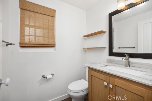 Detail Gallery Image 11 of 27 For 286 Carefree, Costa Mesa,  CA 92627 - 3 Beds | 2/1 Baths