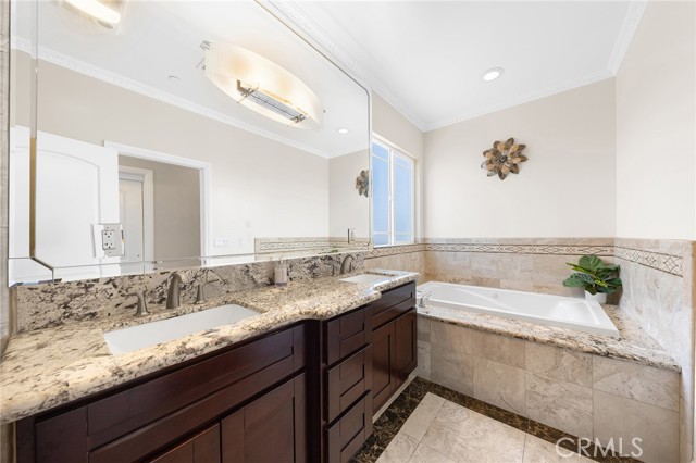 608 N Huntington Avenue, Monterey Park CA: https://media.crmls.org/medias/98d11d52-e6dc-41d1-81cf-9bace0b0ef40.jpg