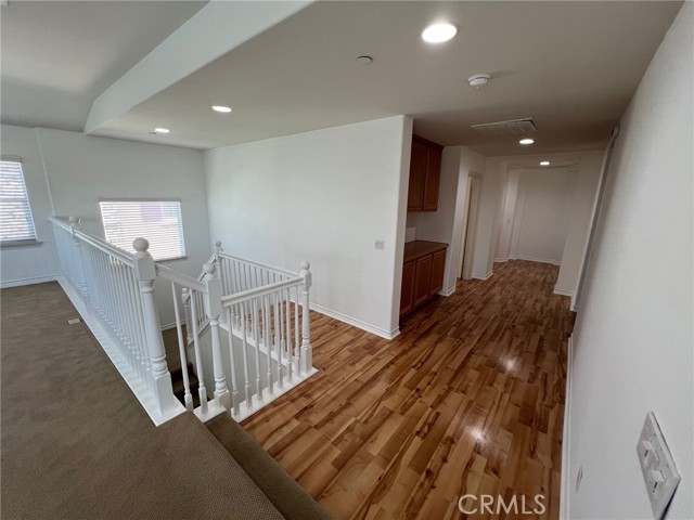 15688 Portenza Drive, Fontana CA: https://media.crmls.org/medias/98d11dd5-85e3-4cc0-b930-9f8c35503be4.jpg