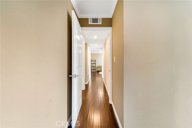 Detail Gallery Image 10 of 20 For 1535 S Bentley Ave #202,  Los Angeles,  CA 90025 - 2 Beds | 2 Baths