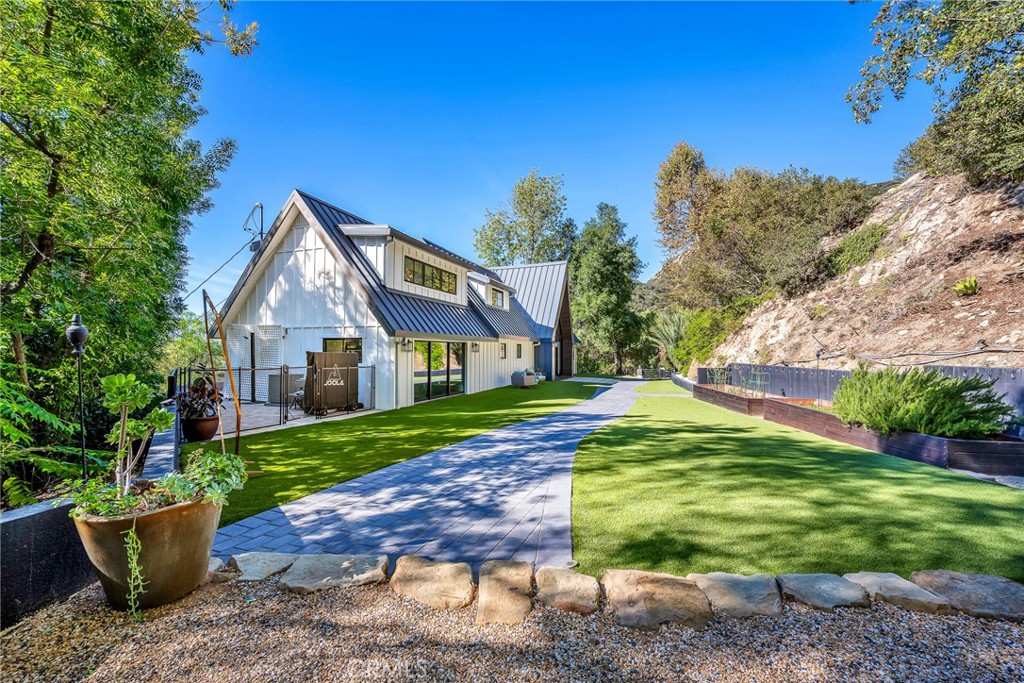 MLS #SR25261744 image #2