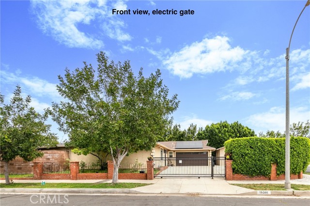 10500 Jordan Avenue, Chatsworth CA: https://media.crmls.org/medias/98d2d8c8-7a4b-4bb2-9fab-f97d48fb8143.jpg