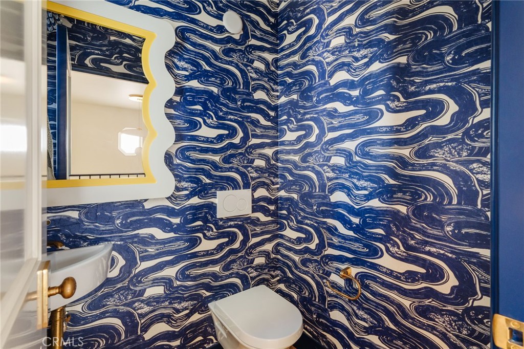 https://media.crmls.org/medias/98d30106-8ad0-43db-a950-922a9da3db55.jpg?preset=X-Large