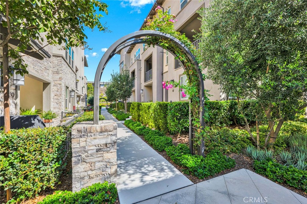 98d30c97 8978 4d1b Be37 Eddb526b20c6