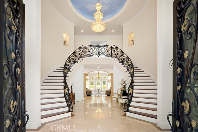 5092 Parkway Calabasas, Calabasas CA: https://media.crmls.org/medias/98d3d5f1-2684-4d84-b031-b9d5a966811e.jpg